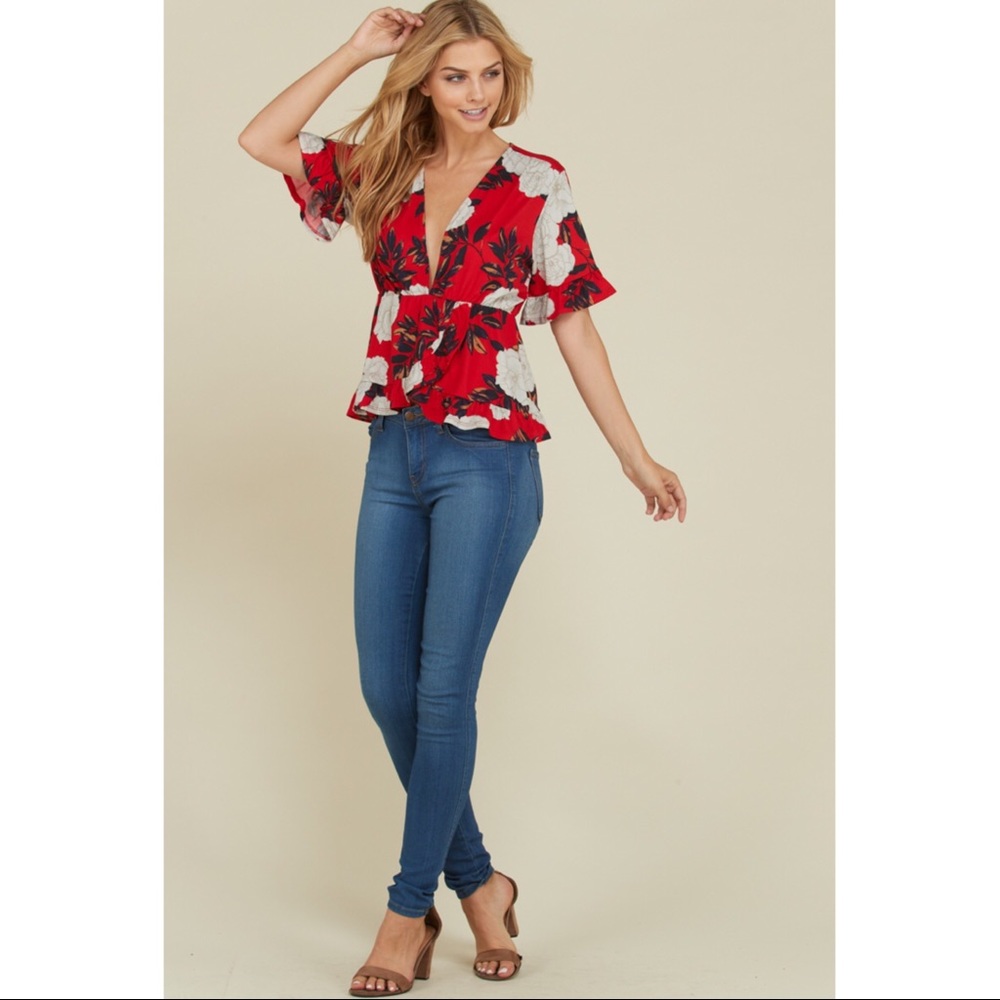 Tara Ruffle V-neck Blouse - Picture 3 of 5